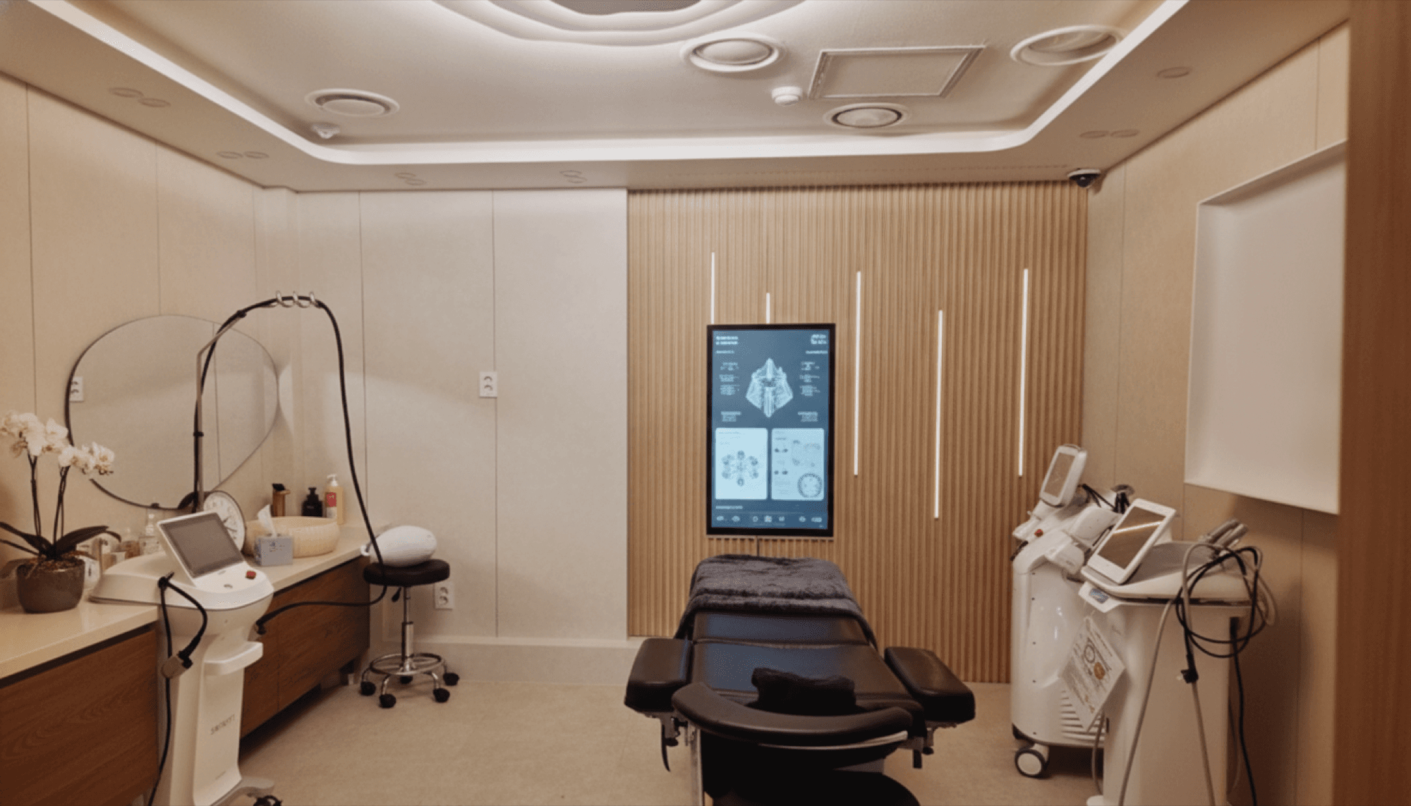 Private treatment suite at HERA Clinic used for skin regeneration boosters